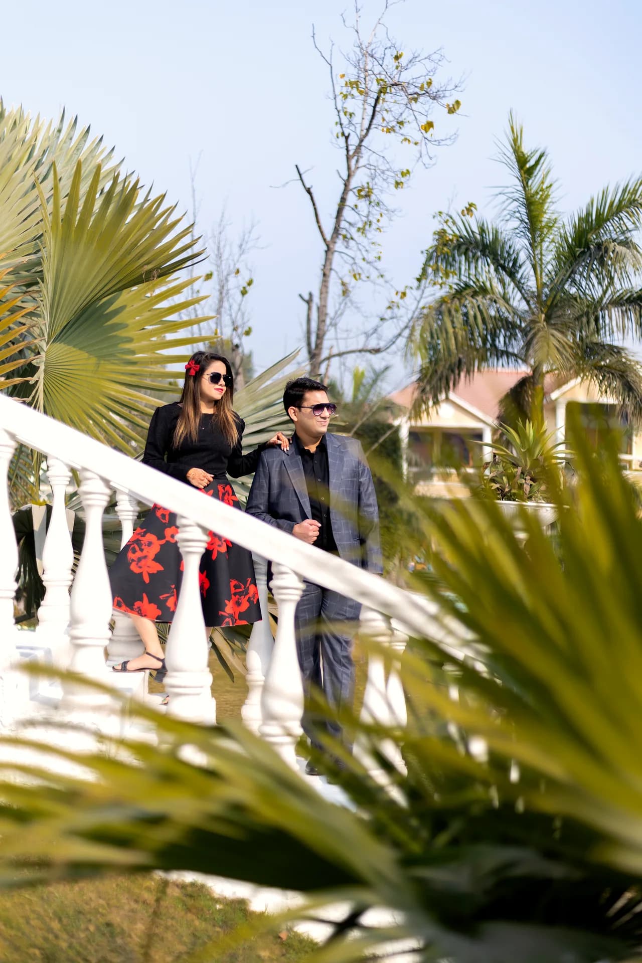 Candid couple laughing together during romantic pre-wedding shoot in Delhi NCR by Sahu Studio (Frame #1)