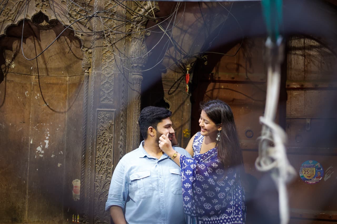 Couple candid moment captured in Chandni Chowk.