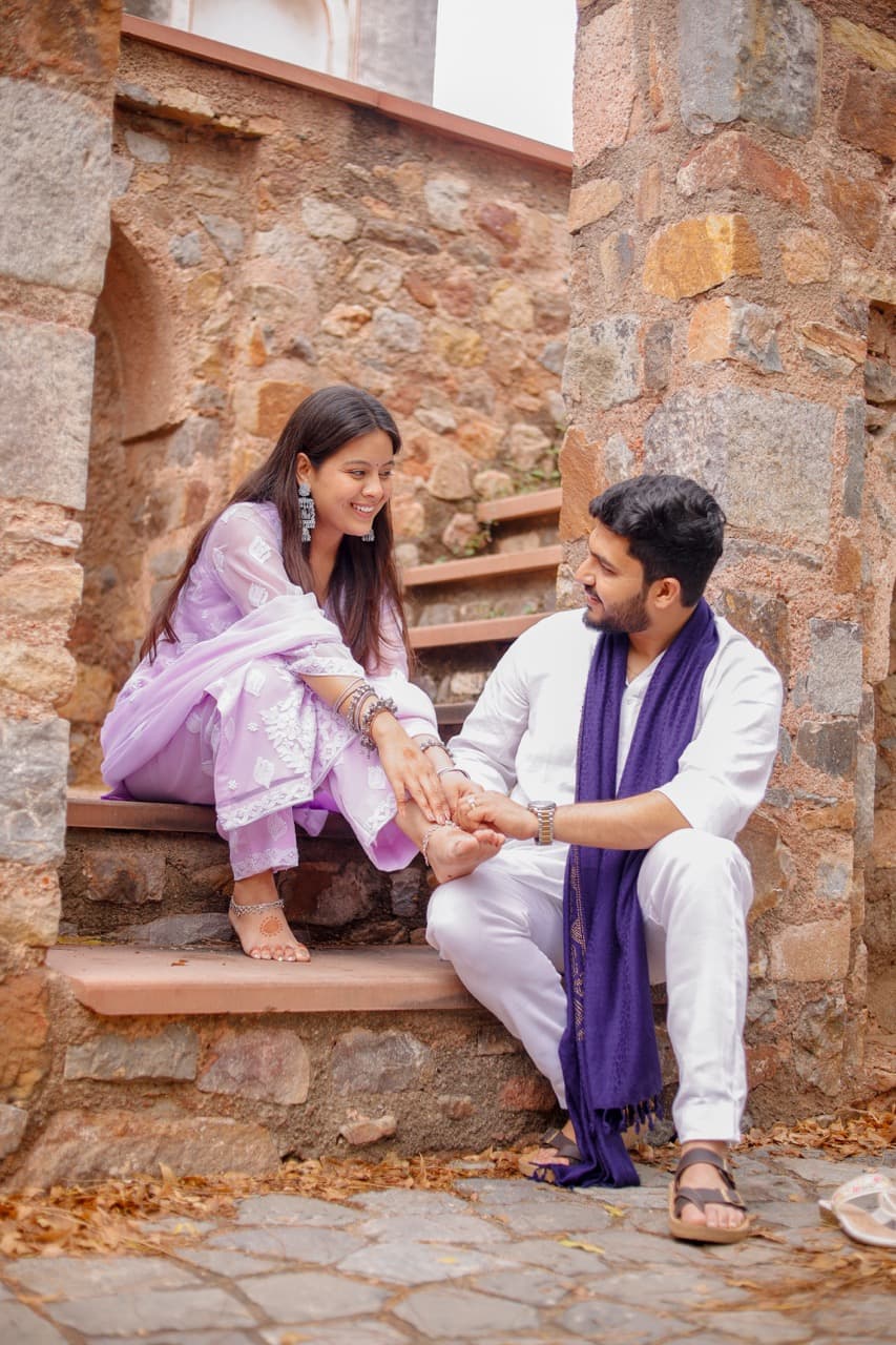 Couple portrait with architectural backdrop at Sunder Nursery.