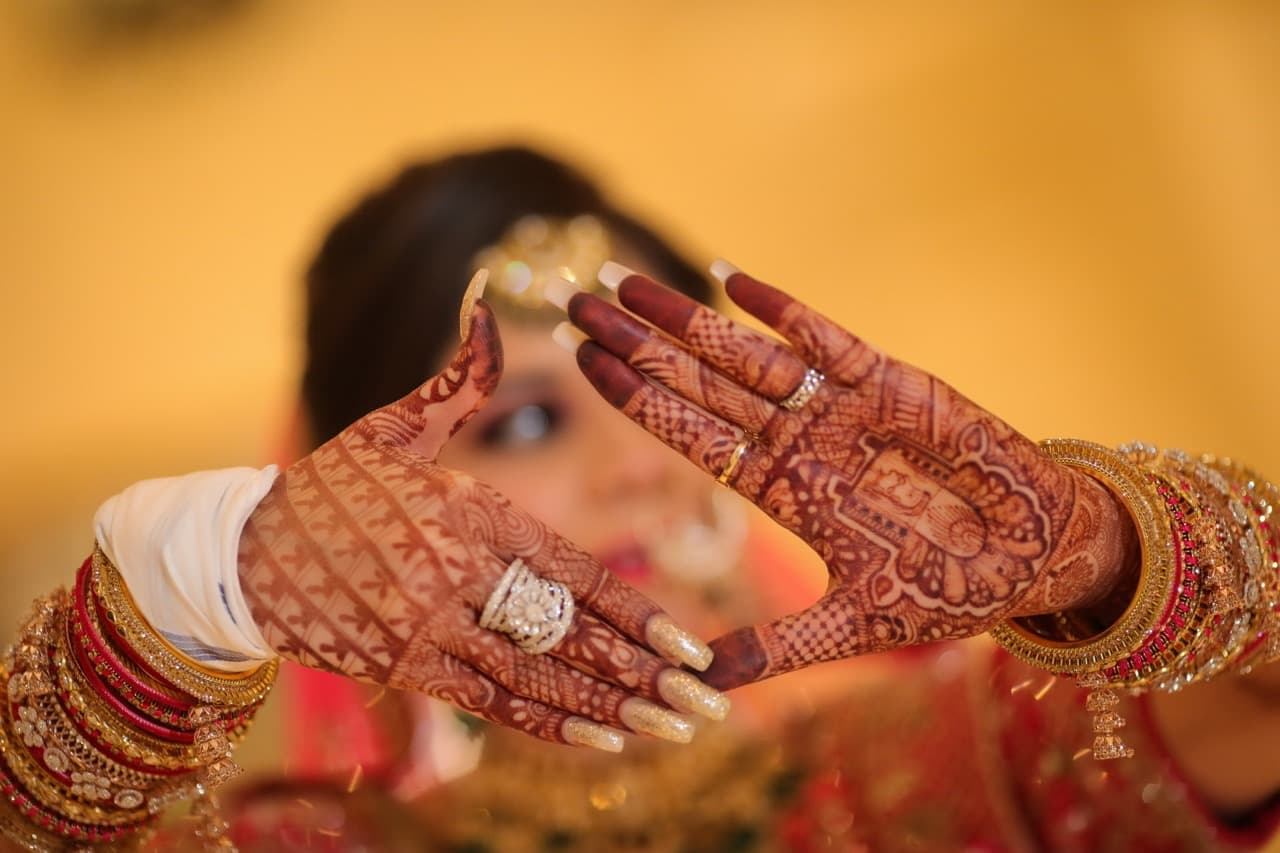 Wedding photography in Delhi NCR by Sahu Studio capturing candid wedding moments (Image 27)